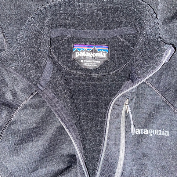 Patagonia R1 Half Zip Sweater Black Size Medium - Picture 3 of 3